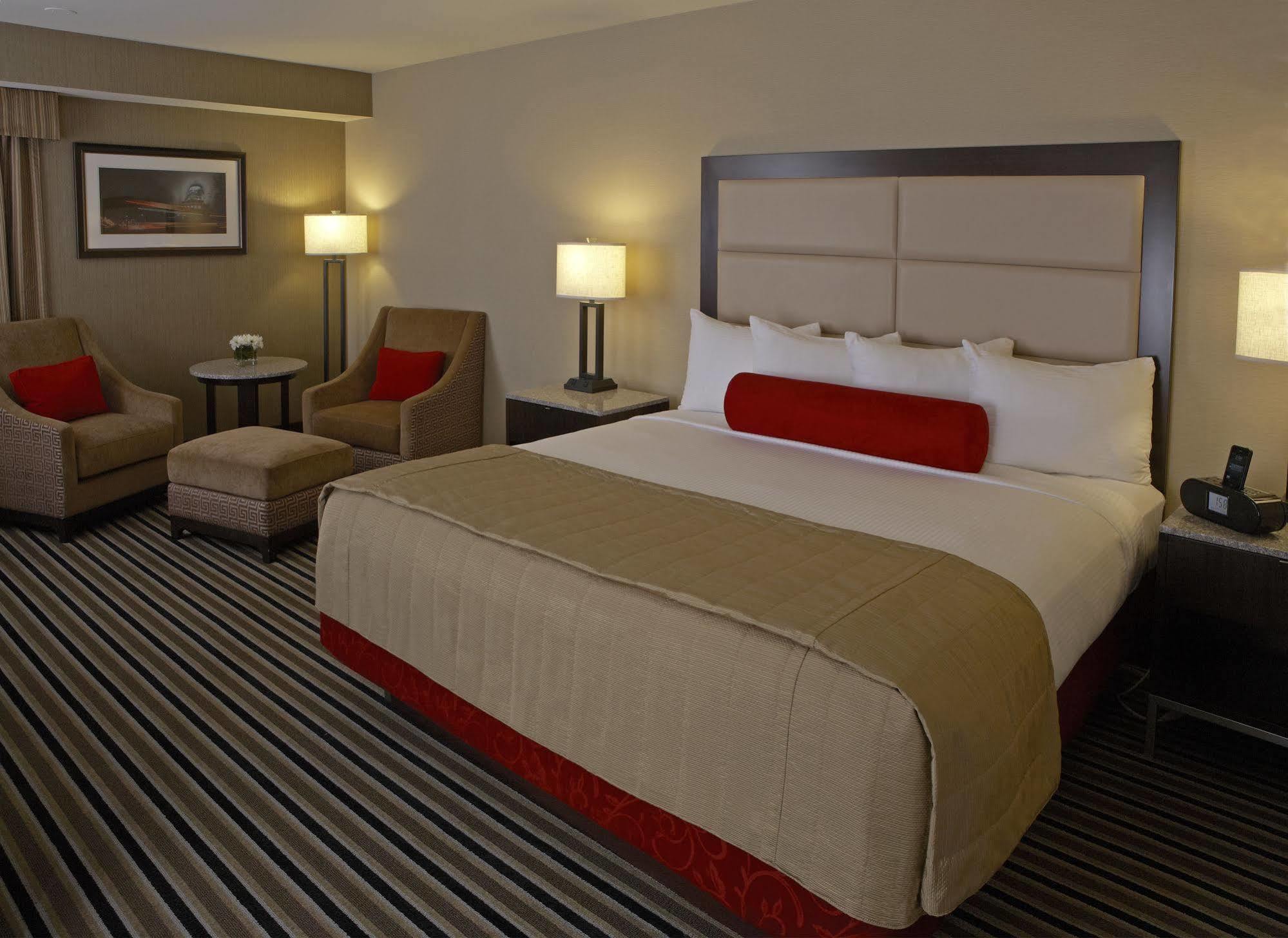 The Madison Concourse Hotel מראה חיצוני תמונה