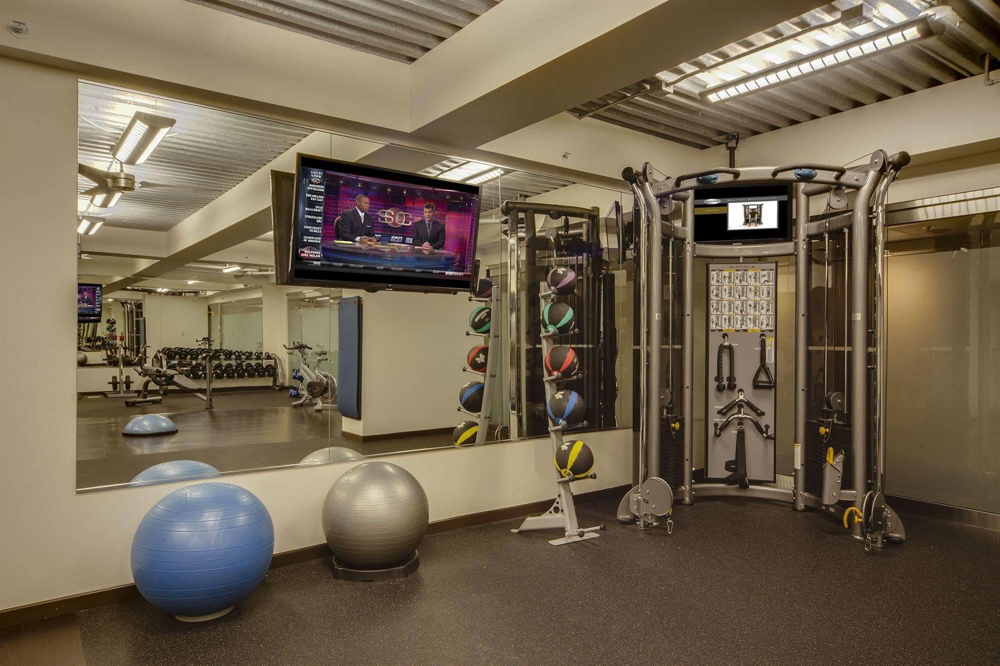 The Madison Concourse Hotel מראה חיצוני תמונה