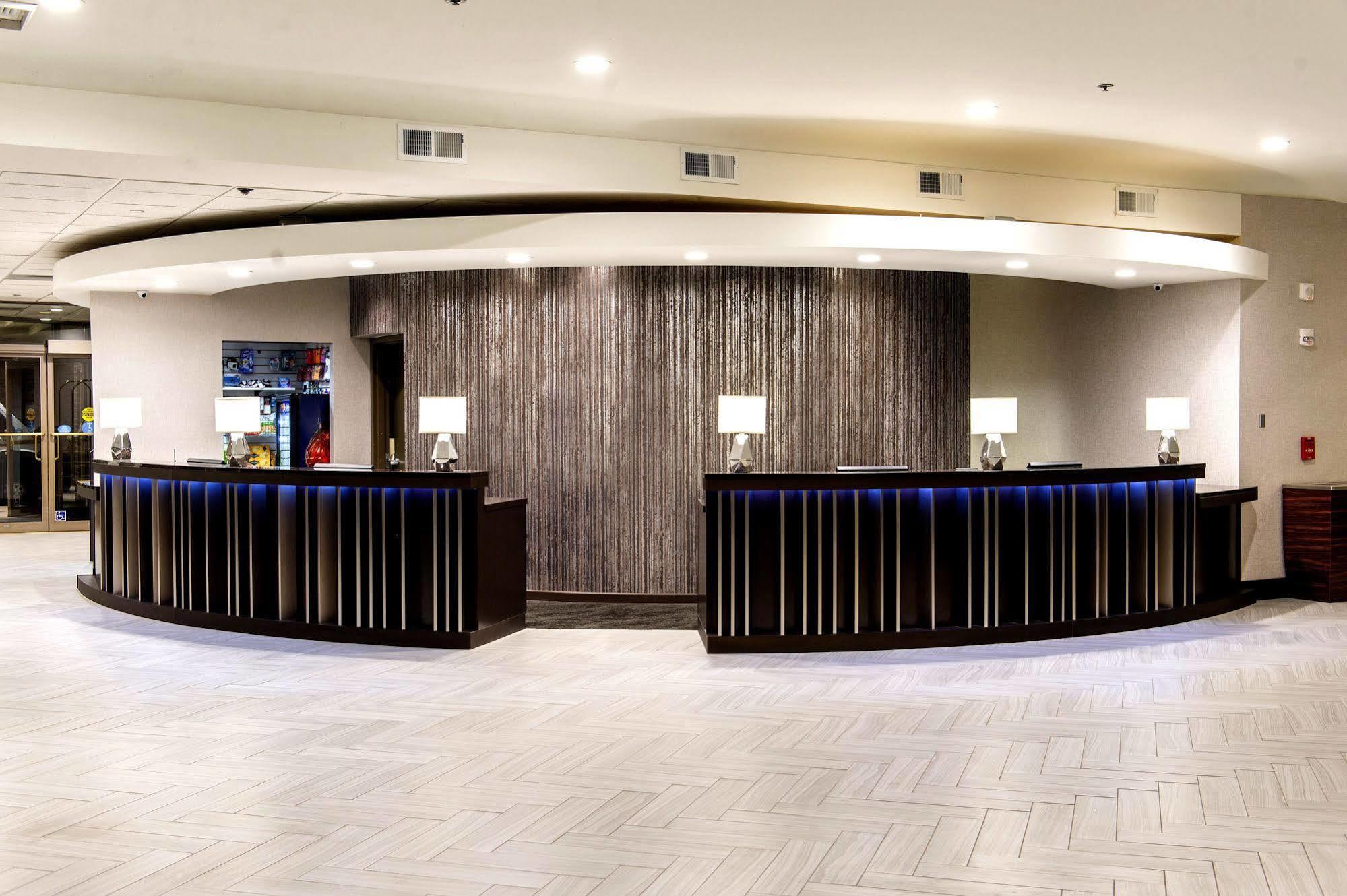 The Madison Concourse Hotel מראה חיצוני תמונה